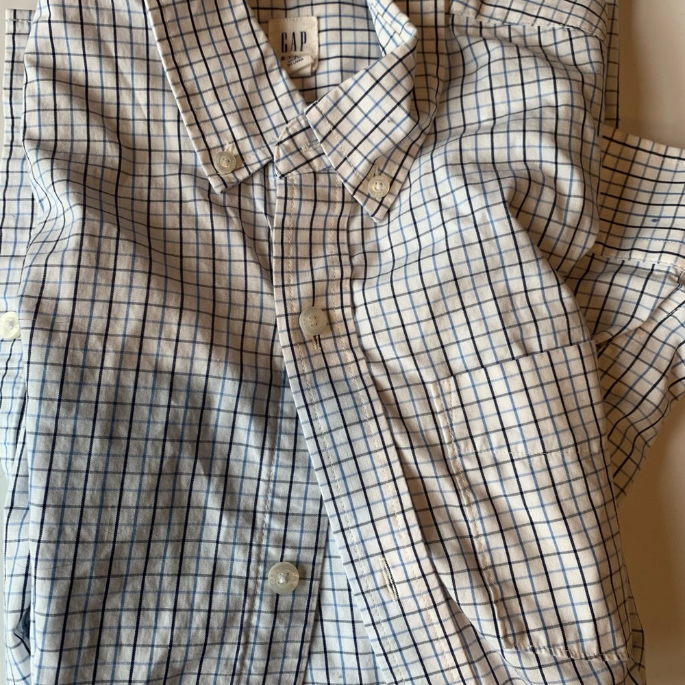 GAP long sleeve button down (Boys)